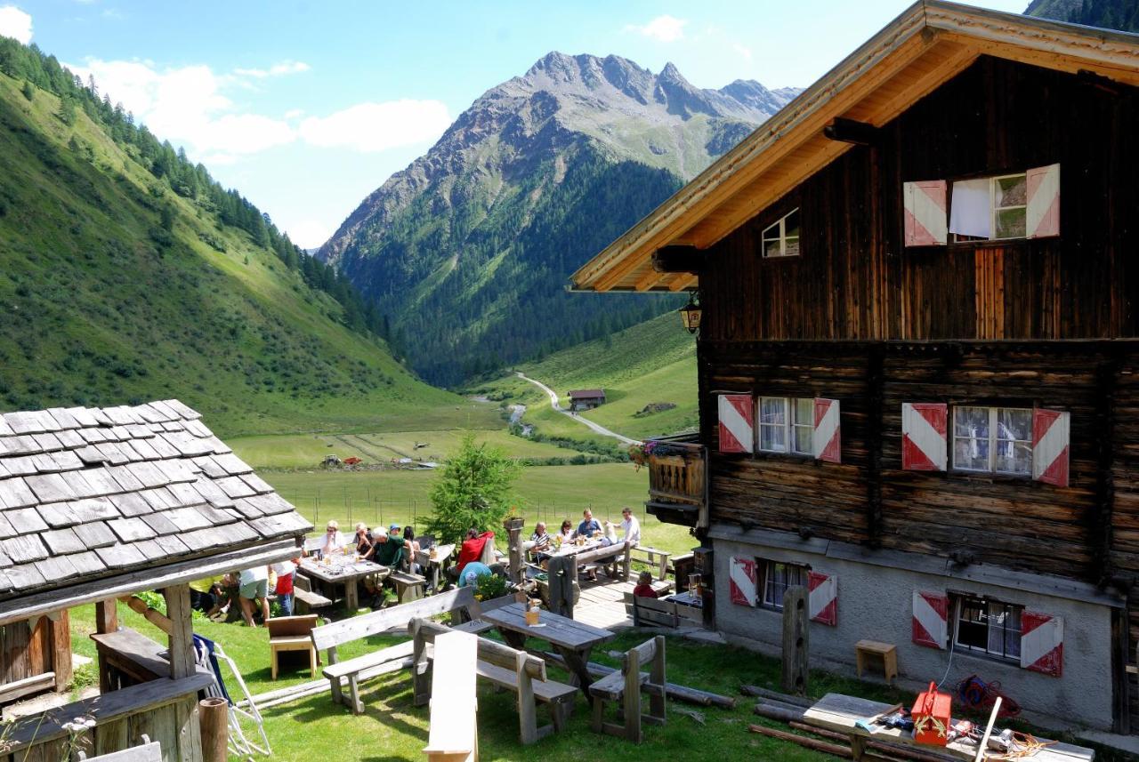 Penzion Berghuette Volkzeinerhuette Außervillgraten Exteriér fotografie